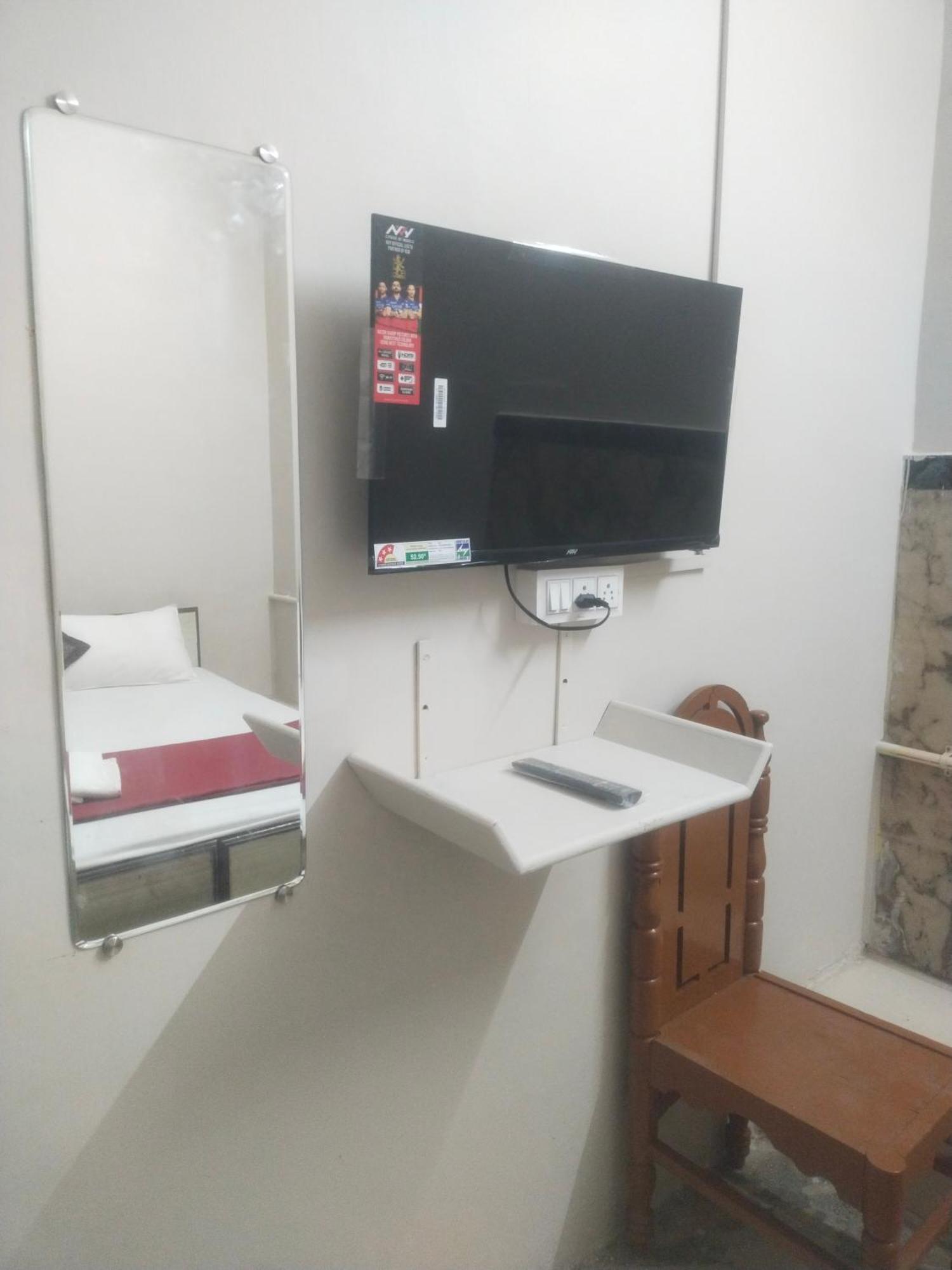 韦洛尔 Swamy Residency酒店 外观 照片